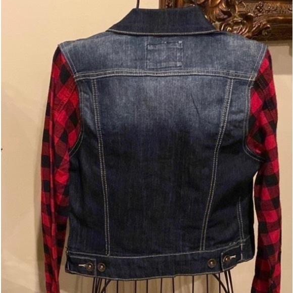 YMI jean jacket size small - Picture 4 of 4